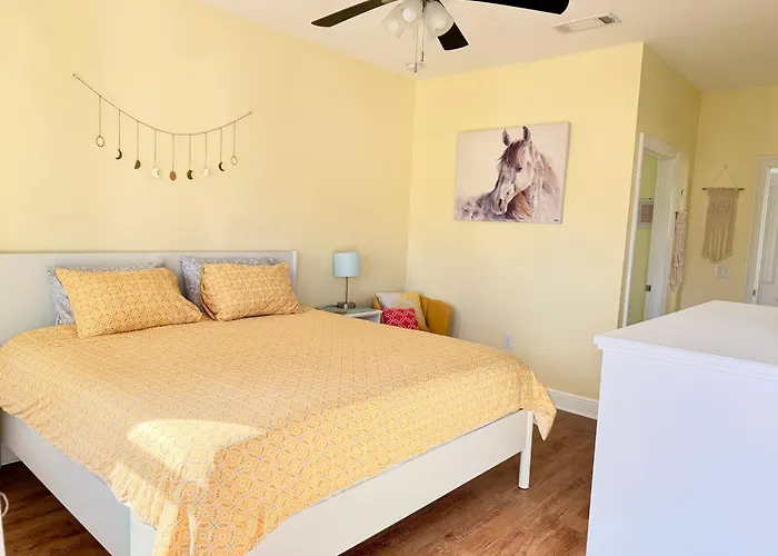 Casa Del Sole - Downtown Pensacola, 3 Bedrooms With Ensuite Baths Holiday home *