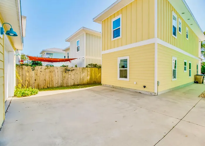 Holiday home Casa Del Sole - Downtown Pensacola, 3 Bedrooms With Ensuite Baths